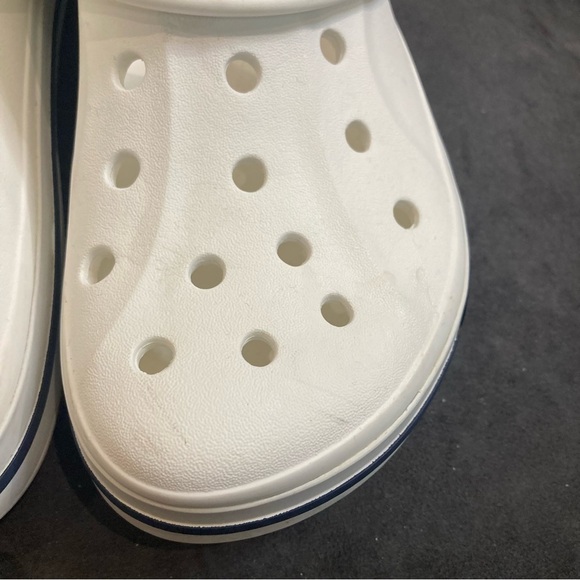 CROCS Sz 9 (W) Sz 7  (M) Bayaband Crocband Unisex Comfort Slip On White Sandals - Picture 4 of 14